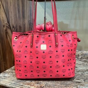 MCM Medium Reversible Tote Bag